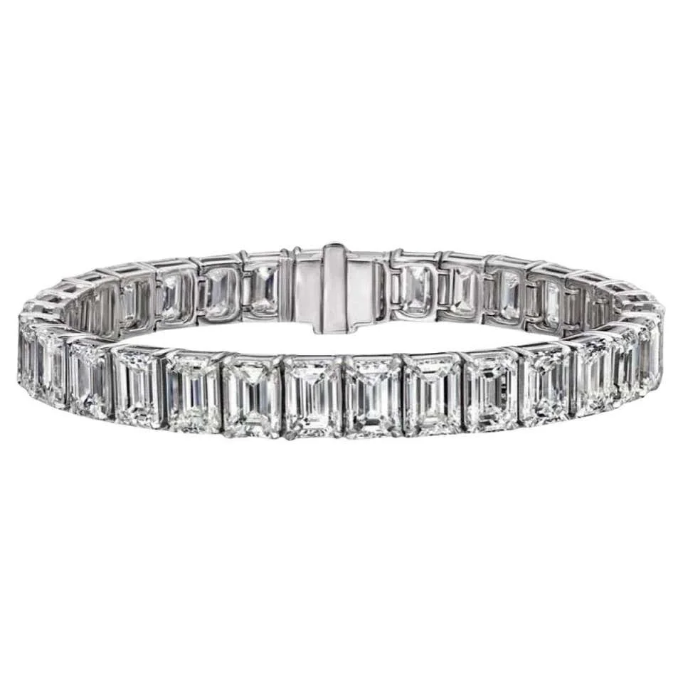 24.21-Carat Emerald Cut Diamond Tennis Bracelet | VVS-VS Natural Diamonds | Legacy Diamonds