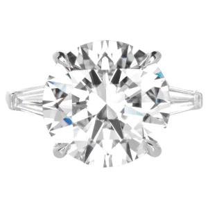 HRD Certified 7.38 Carat Round Brilliant Cut Diamond Ring | VVS1 Clarity | I Color | Timeless Elegance m