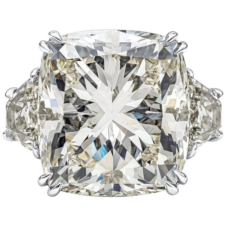5.01 Carat Cushion Cut Diamond Ring | VS2 Clarity | G Color | Timeless Luxury