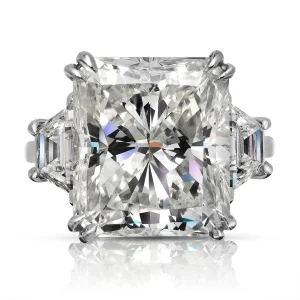 HRD Certified 5.02 Carat Cushion Cut Diamond Ring | VS2 Clarity | F Color | Timeless Brilliance