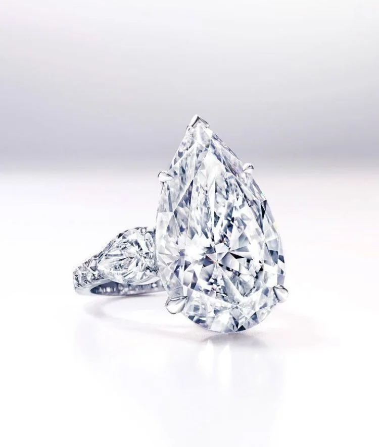 IGI Certified 5.01 Carat Pear Cut Diamond Ring | VVS1 Clarity | G Color | Exceptional Elegance