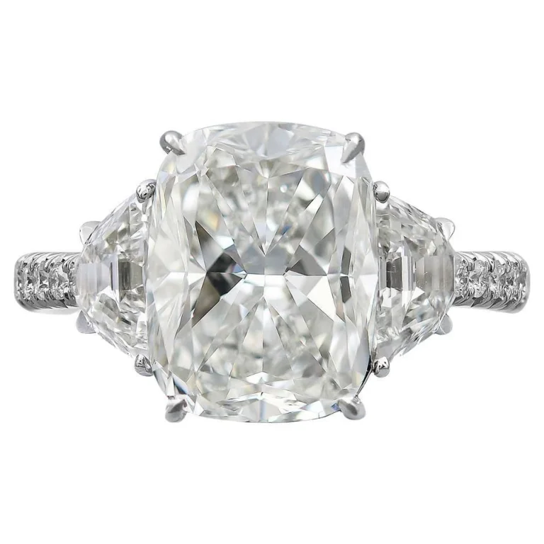 3-Carat Elongated Cushion Cut Diamond Ring | Classic Cushion Solitaire
