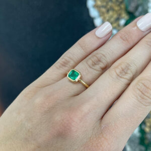 1.2 Carat Emerald Diamond Ring | 18K White Gold | Graceful Brilliance