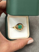1.5 Carat Emerald Ring | SI | 18K White Gold | Classic Charm - Image 6