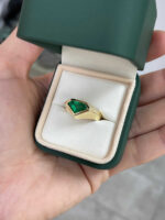 1.61 Carat Emerald Statement | 18K White Gold | Graceful Brilliance - Image 2