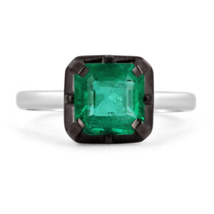 1.76 Carat Emerald Statement | 18K White Gold | Elegant Sparkle