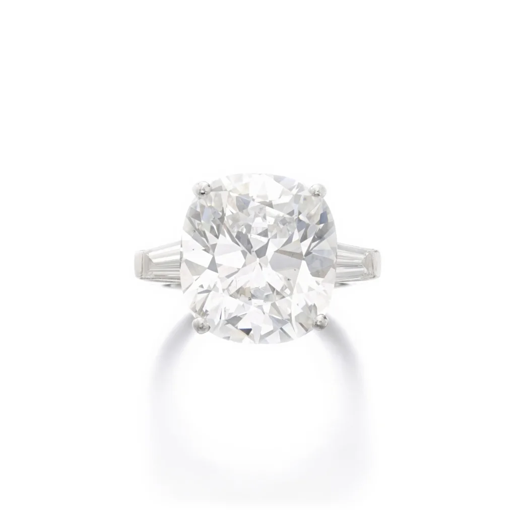 10 Carat Cushion Statement | Brilliant White / D color | VVS | 14K White Gold