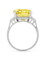 10 Carat Cushion Statement | Fancy Yellow | 14K White Gold | Rare Fancy-Color Splendour - Image 4
