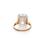 10 Carat Cushion Statement | Brilliant White / J color | VS | 14K White Gold - Image 3