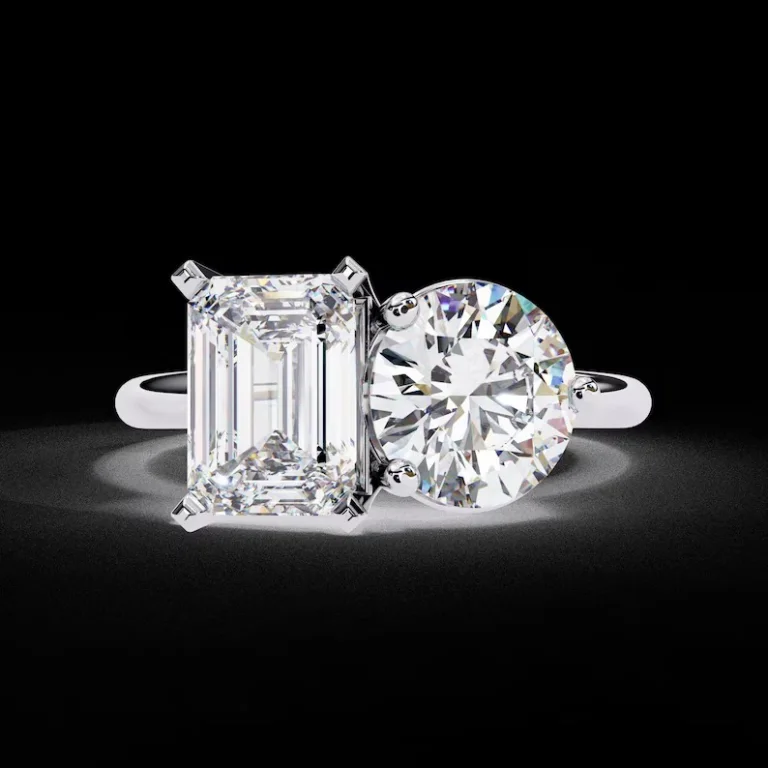 10 Carat Emerald-cut Toi Et Moi Diamond Ring | VVS | 14K White Gold