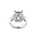 10 Carat Emerald-cut Statement / J color | VS | 14K White Gold - Image 3