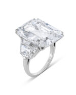 10 Carat Emerald-cut Statement | VVS | 14K White Gold | Crystal-Clear Grandeur - Image 6