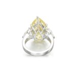 10 Carat Pear Statement | Fancy Yellow | 14K White Gold | Rare Fancy-Color Splendour - Image 4