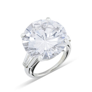 10 Carat Round Brilliant Statement | Brilliant White | VVS | 14K White Gold