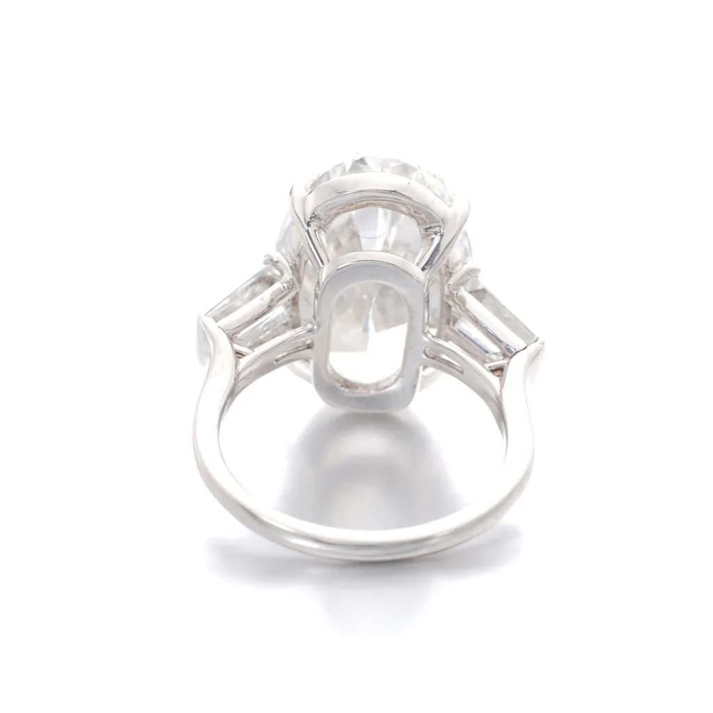 10 Carat Oval Statement | Brilliant White | VS | 14K White Gold | Unparalleled Brilliance