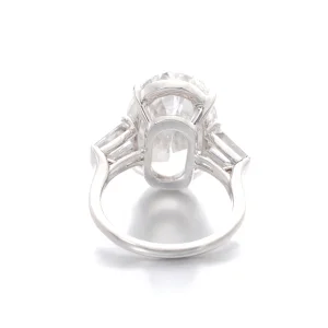 10 Carat Oval Statement | Brilliant White | VS | 14K White Gold | Unparalleled Brilliance