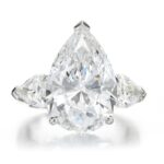 11.5 Carat Pear Statement | Brilliant White | VVS | 14K White Gold | Crystal-Clear Grandeur