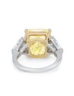 11 Carat Radiant Statement | Fancy Yellow | 14K White Gold | Rare Fancy-Color Splendour - Image 2