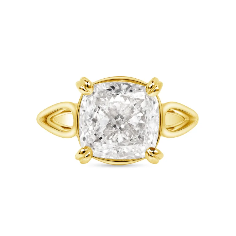 4.08 Carat Cushion Statement | Brilliant White | 18K White Gold | A Classic Statement