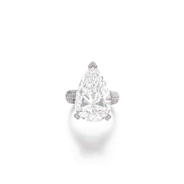12 Carat Pear Statement | Brilliant White | VVS | 14K White Gold | Purity in Perfection