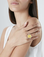 12 Carat Radiant Statement | Fancy Yellow | 14K White Gold | Rare Fancy-Color Splendour - Image 5