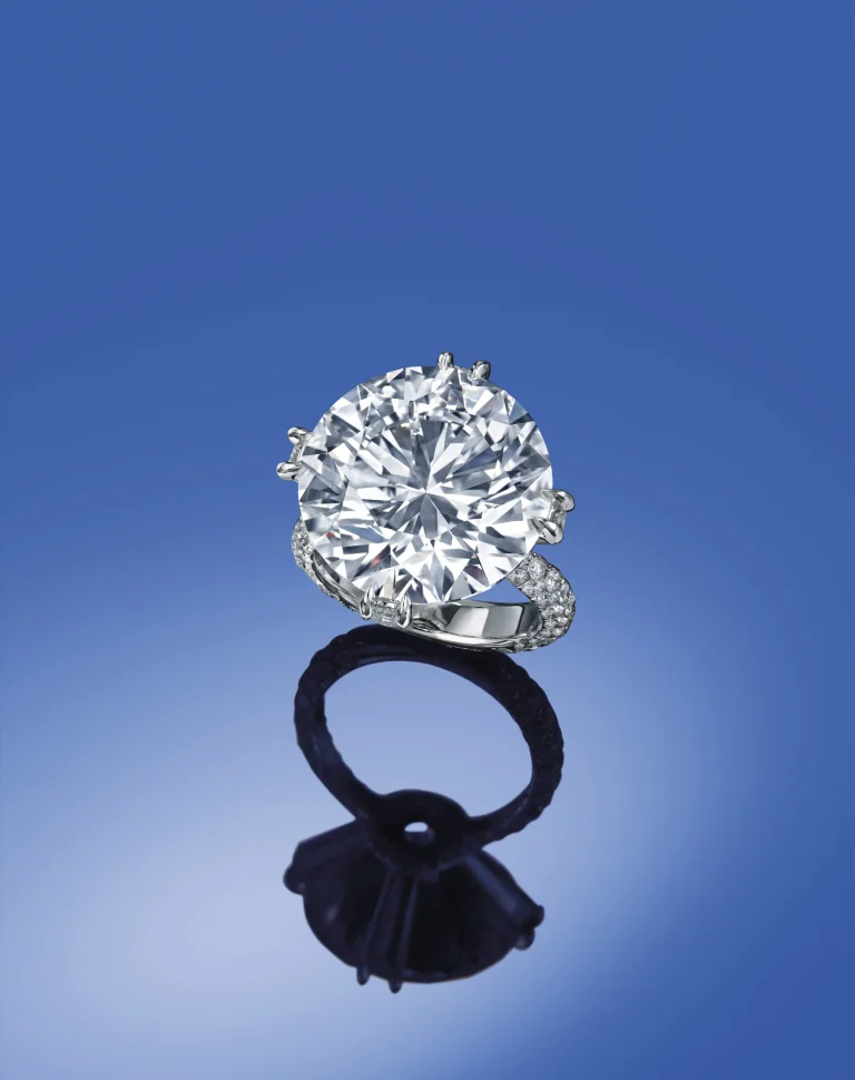 12 Carat Round Brilliant Statement | Type IIa | Brilliant White / D color | FL/IF