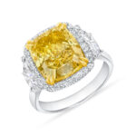 6 Carat Cushion Statement | Fancy Yellow | 18K Gold | Rare Fancy-Color Splendour