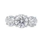 2 Carat Round Brilliant Diamond Ring | Brilliant White | 18K Gold | A Classic Statement