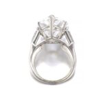 14 Carat Pear Statement | Type IIa | Brilliant White / D color | FL/IF | 14K White Gold - Image 4
