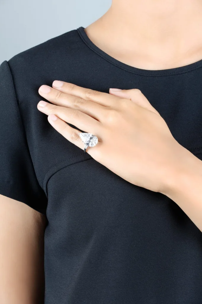 14 Carat Pear Statement | Type IIa | Brilliant White / D color | FL/IF | 14K White Gold