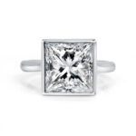 4.5 Carat Princess Statement | Brilliant White | 18K Gold | Modern Nobility | Modern Classic - Image 4