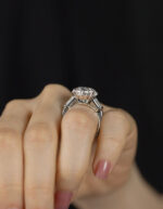 15 Carat Oval Diamond Ring | Brilliant White | 18K Gold | Grand Palais Radiance - Image 4