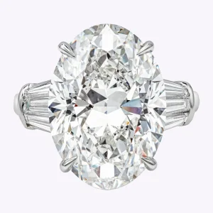 15 Carat Oval Diamond Ring | Brilliant White | 18K Gold | Grand Palais Radiance