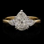 1.5 Carat Pear Statement | Brilliant White | 14K White Gold | Refined Light | High Jewellery