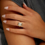 5.27 Carat Emerald-cut Statement | 18K Yellow Gold | Refined Grandeur - Image 2