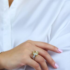 10.11 Carat Radiant Diamond Ring | Fancy Yellow | 18K Gold | Sunlit Royal Radiance