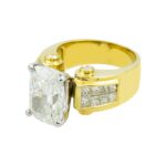 6.43 Carat Radiant Diamond Ring | Brilliant White | 18K Yellow Gold | Heirloom-Worthy Glow - Image 4