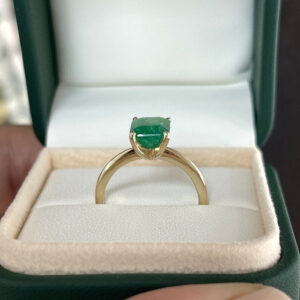 2.1 Carat Emerald Statement | 14K White Gold | A Classic Statement