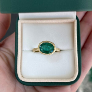 2.6 Carat Oval Statement | 18K White Gold | A Classic Statement