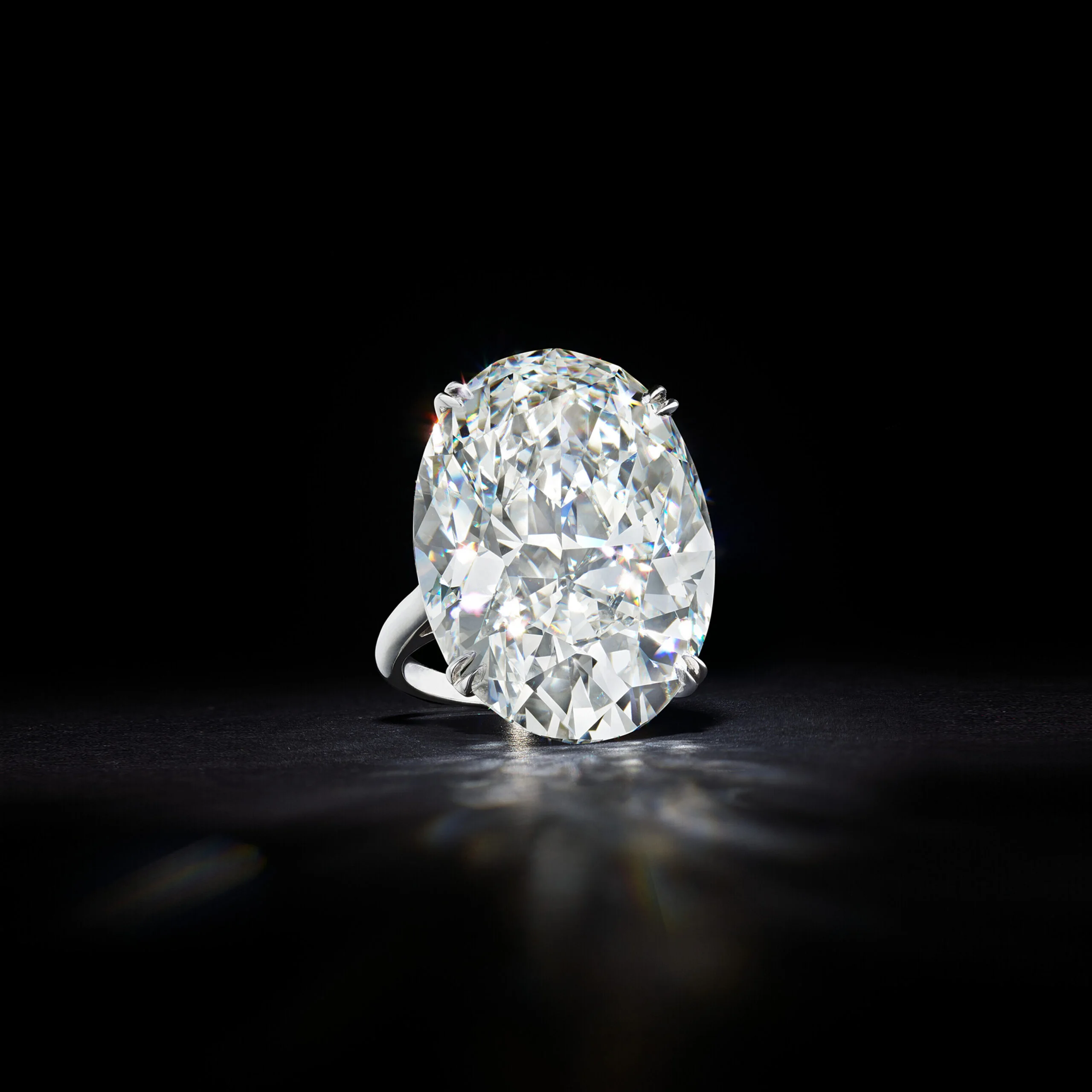 20 carat oval diamond ring, D flawless, front view