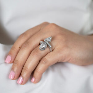 2.48 Carat Pear Statement | Brilliant White | 18K Gold | Modern Nobility | High Jewellery