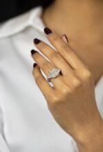 6.9 Carat Radiant Diamond Ring | Brilliant White | 18K Gold | Radiant Elegance
