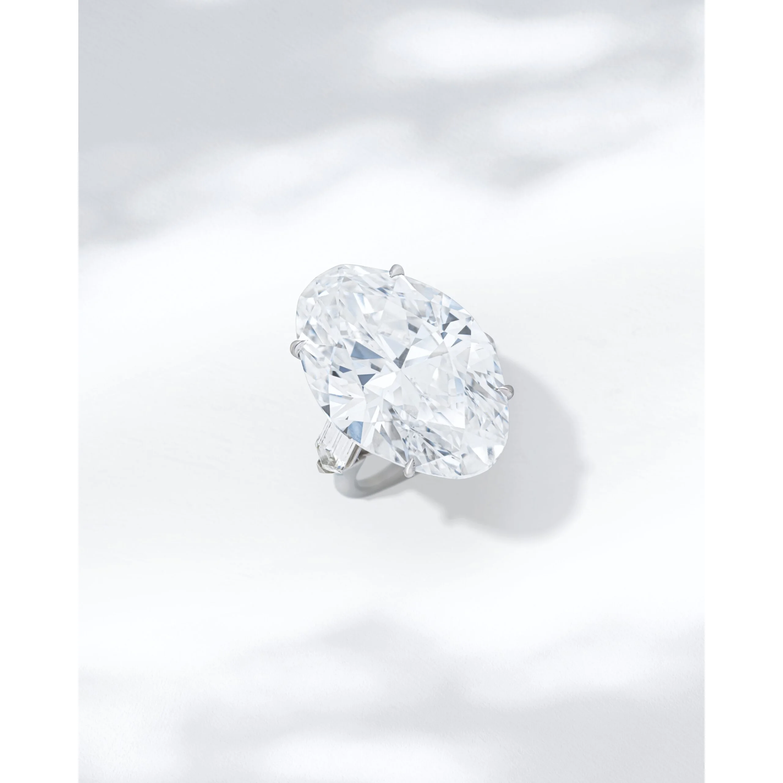 25 carat oval diamond ring, front view