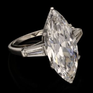 6 Carat Marquise Statement | Brilliant White | 18K Gold | Refined Grandeur | Signature