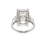 3 Carat Emerald-cut Statement | Type IIa | FL/IF | 14K White Gold - Image 4