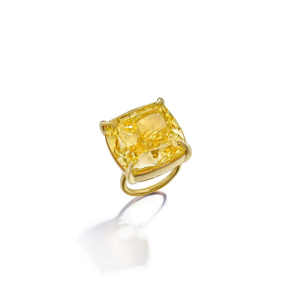 30 Carat Cushion Statement | Fancy Yellow | 14K White Gold | Rare Fancy-Color Splendour