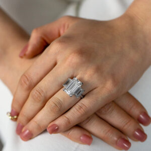 9.82 Carat Emerald Diamond Ring | 18K Gold | Radiant Elegance | Heirloom