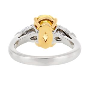 3.04 Carat Radiant Diamond Ring | Fancy Yellow | 14K White Gold | Rare Fancy-Color Splendour