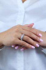 9.94 Carat Emerald Band | 18K Gold | Radiant Elegance | Heirloom