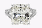 10.65 Carat Radiant Diamond Ring | Brilliant White | 18K Gold | High Jewellery Supremacy - Image 2